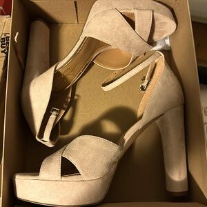 Jessica Simpson nude suede chunk platform heel
